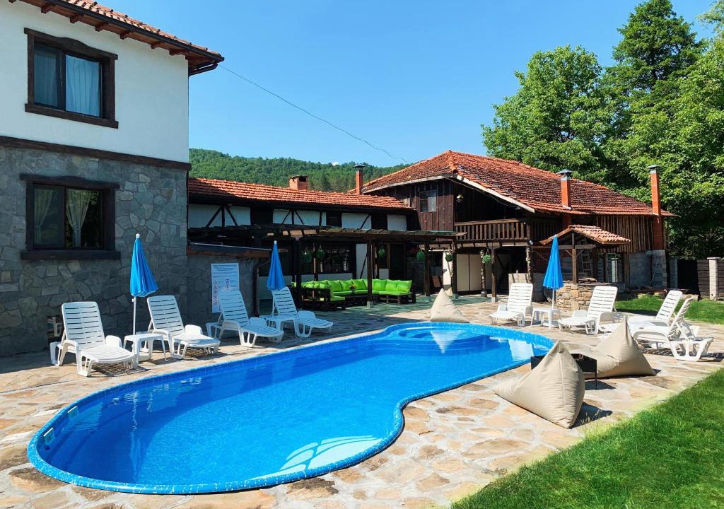 Apriltsi House | Карамановите къщи