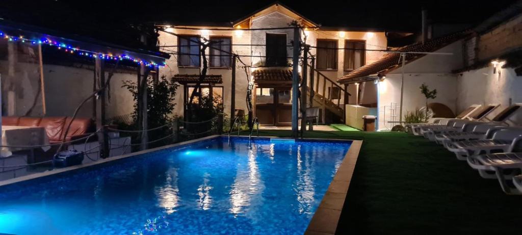 Hisarja House | стаи за гости Никол