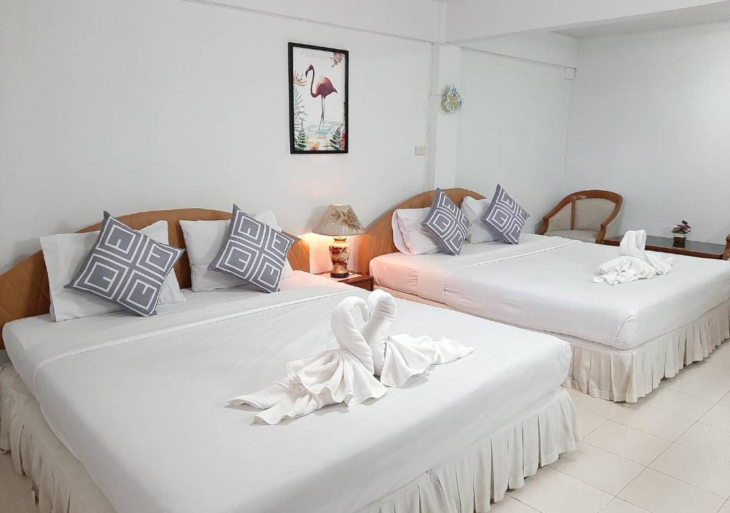 Nakhon Nayok Hotel | สตาร์ รีสอร์ท (สี่แยก จปร)