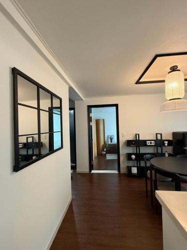 Seolcheon-myeon Apartment | 강남구 논현동 신규 숙소 #9호선 언주역 1분거리 #투룸 #6인가능