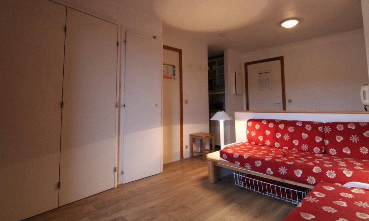 Jeux Apartment | 10m from resort center, 6th floor, balcony, tv, ski locker, 26m², Alpe d'Huez