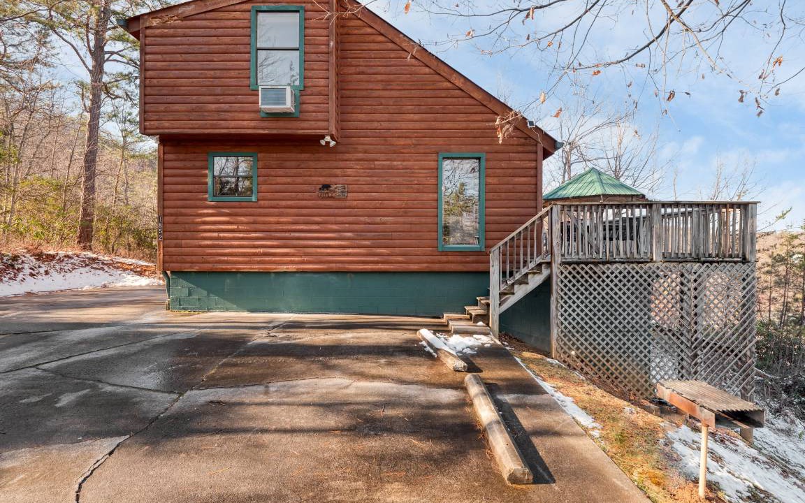 Chalet Village House | 192 m² House ∙ 4 bedrooms ∙ 10 guests
