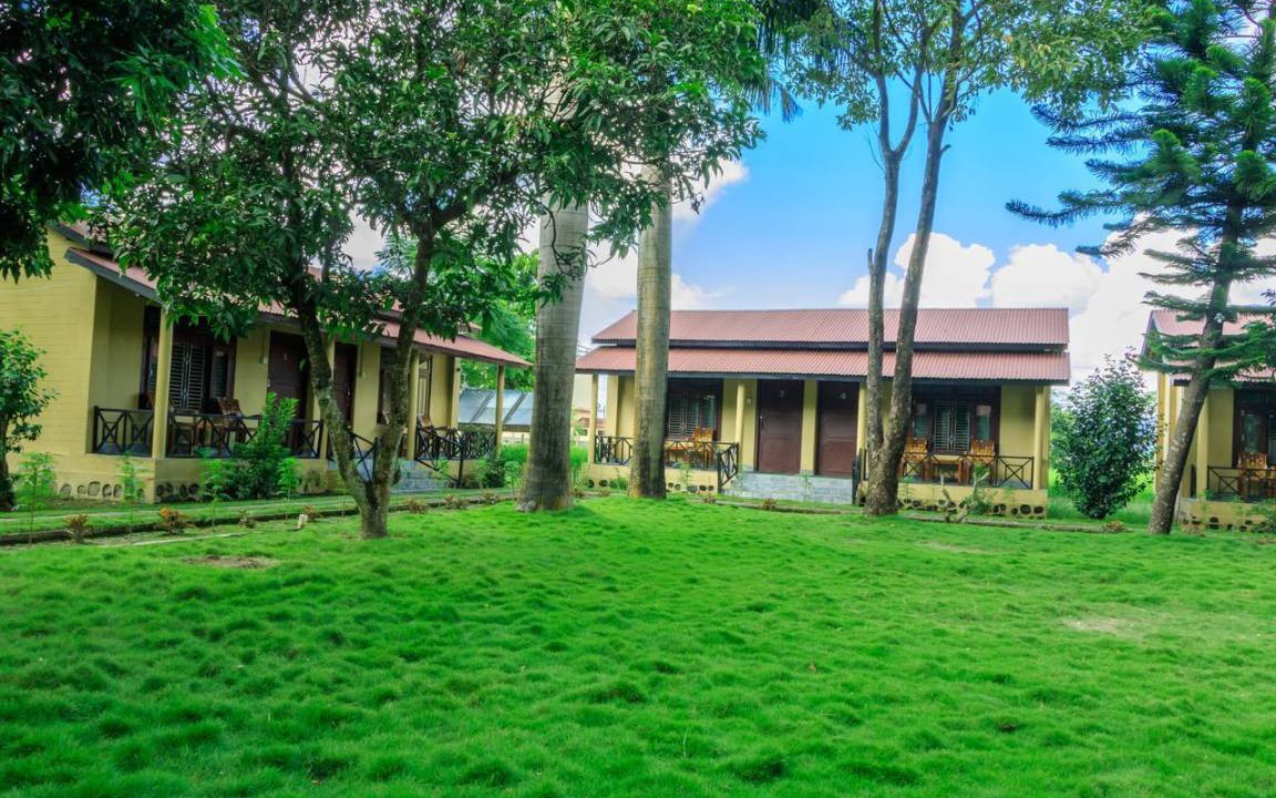 Sauraha Resort | 25 m² Resort ∙ 2 bedrooms ∙ 3 guests