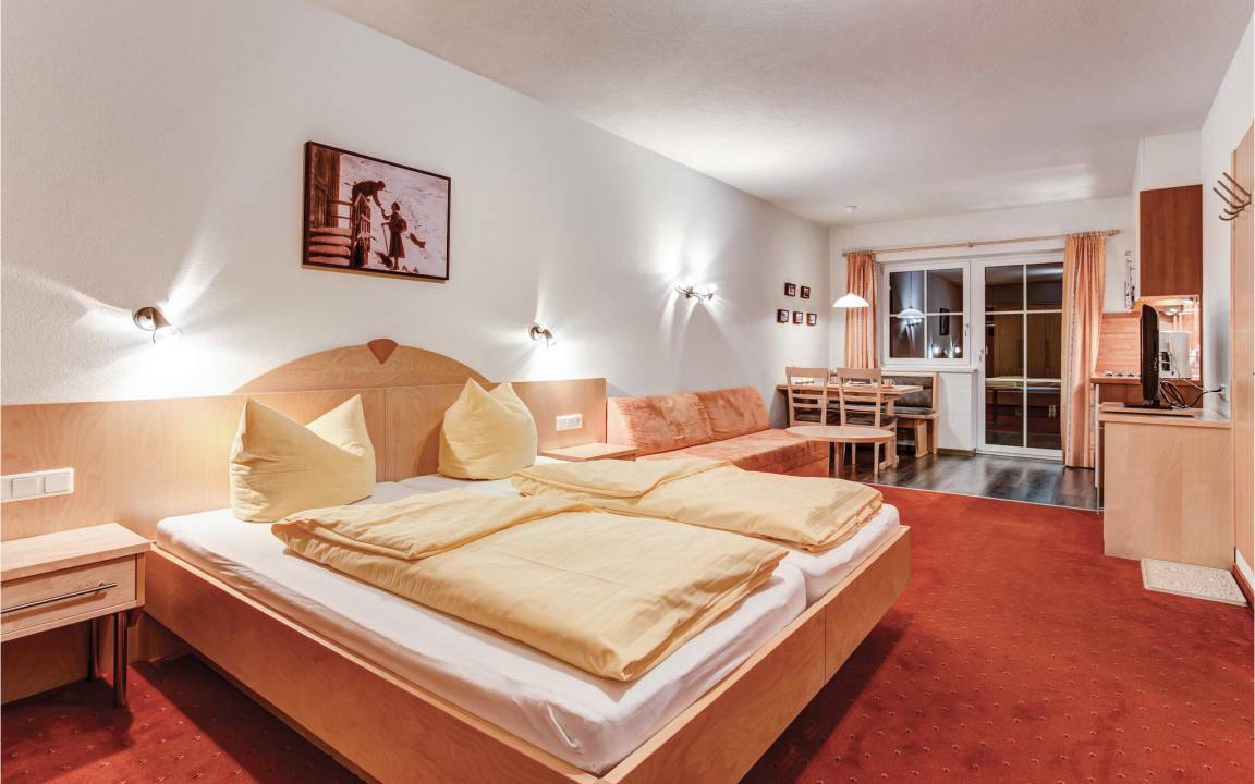 Sankt Anton am Arlberg Apartment | 33 m² Apartment ∙ 2 guests