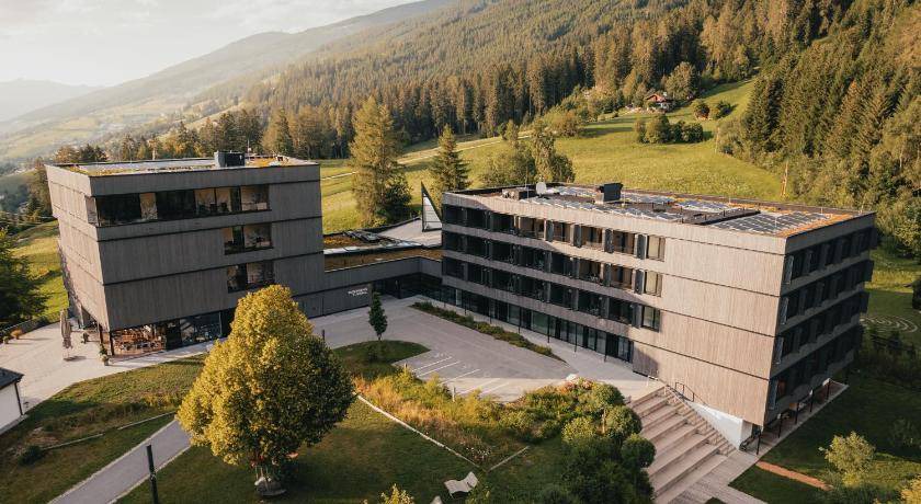 Pfons Hotel | 55 m² Hotel ∙ 4 guests