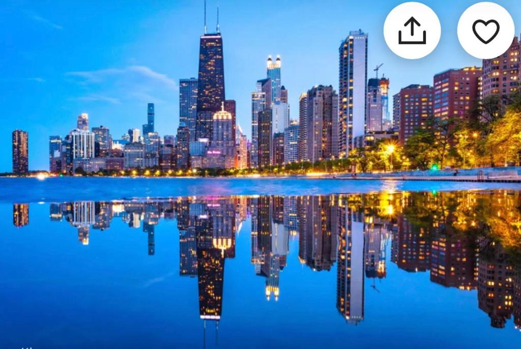 Austin House | A Hidden Gem, approx 15 mins to downtown Chicago!