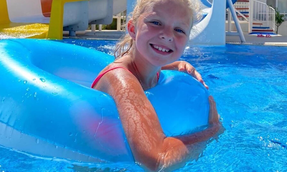 Serik House | Antalya belek 2 nirvana club with waterslide separate bedrooms familie complex