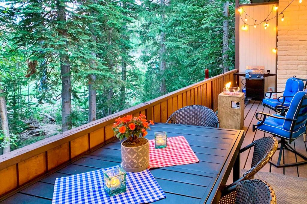 Brian Head Apartment | Brian Head Retreat, Steps to Chairlift 1 and 8!