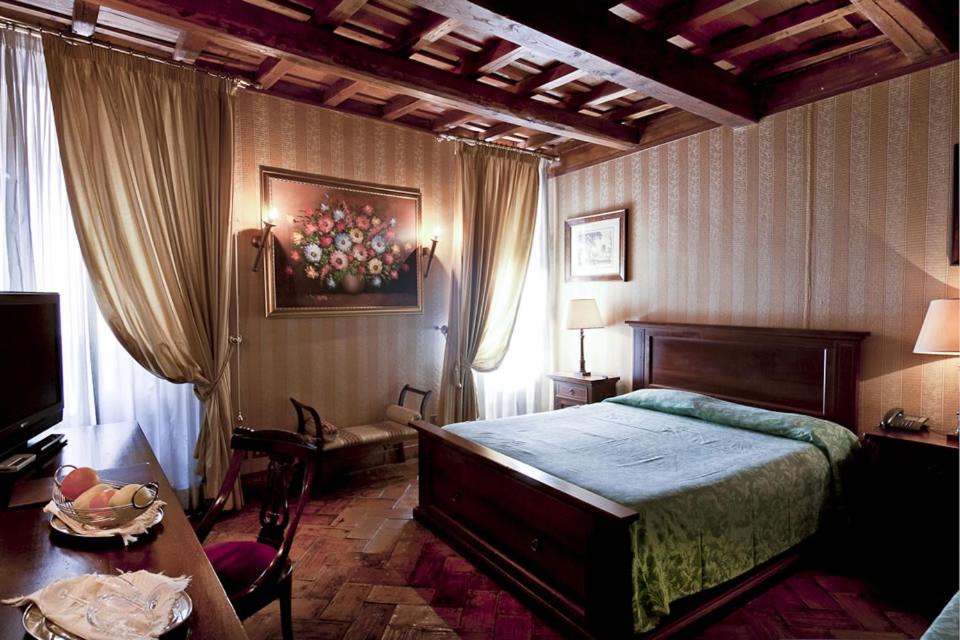 Rione V Ponte Apartment | Castle of Glamour XVI century Luxury Apartments