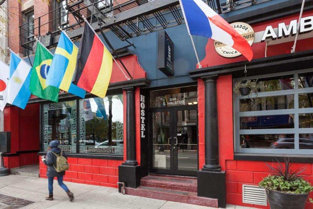 West Loop Hostel | Chicago Parthenon Hostel