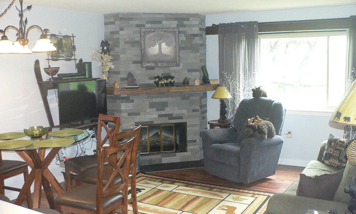 Chalet Village Condo | Escape to the Smokies & Sleep Above the Clouds