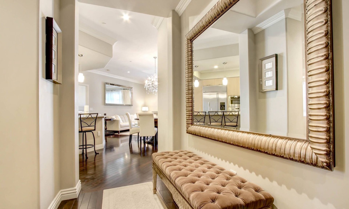 Downtown Condo | Gorgeous TOP floor corner 2Bedroom/2bath condo Americana at Brand!