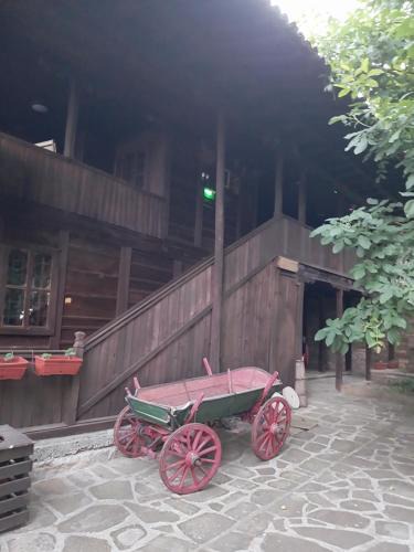 Zheravna House | Guest Houses "Zlatna Oresha - Complex"