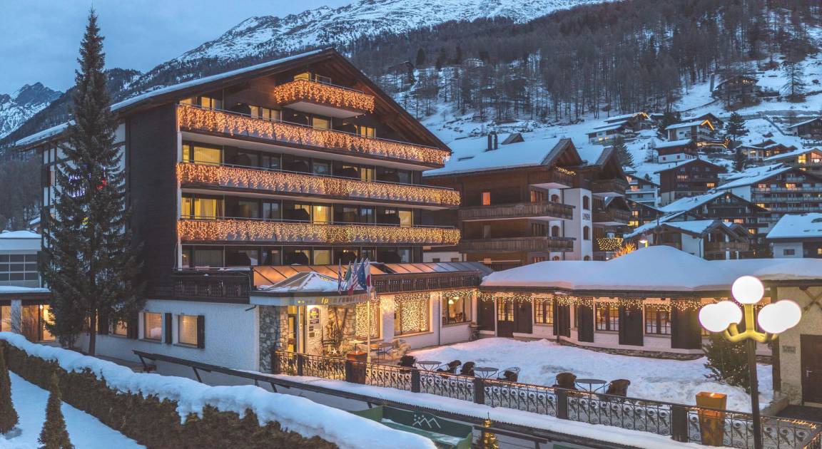 Zermatt Hotel | Hotel ∙ 3 guests