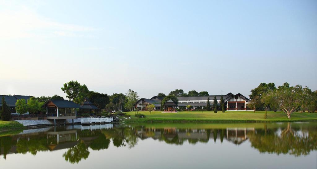 Chok Chai Hotel | Korat Resort Hotel