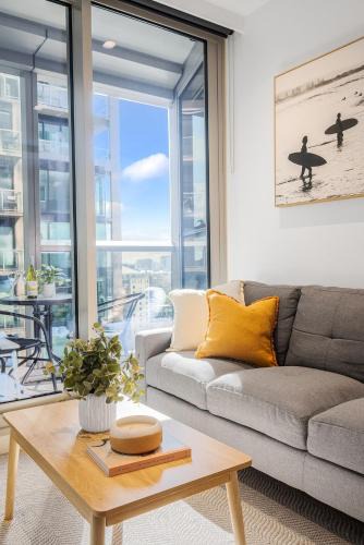 Melbourne Central Business District Apartment | Modern 2BR Getaway, Prime CBD, Balcony, Pool, Gym