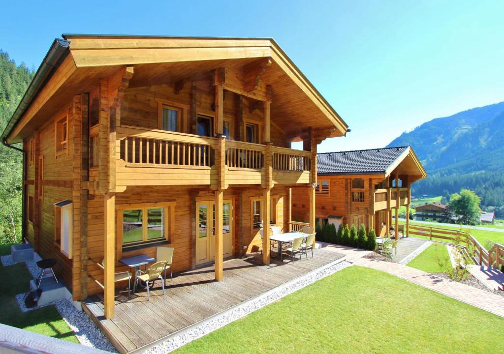 Krimml Ski Chalet | Modern Chalet with Jacuzzi in Krimml