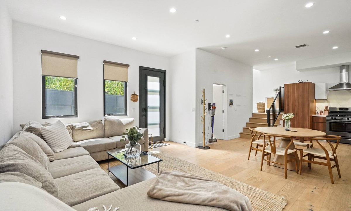 Mar Vista House | Newly Built 2 Bedroom 2.5 Bath House w/Modern Finishes Pet and Family Friendly