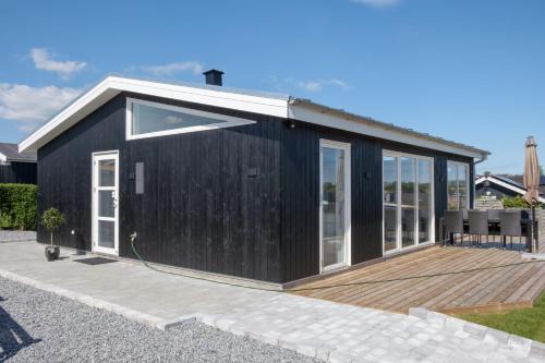 Ronde House | Nice Home In Rønde With 3 Bedrooms And Wifi