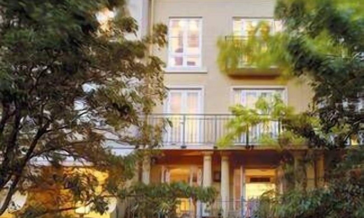 East Melbourne Apartment | Park Lane Apartment East Melbourne