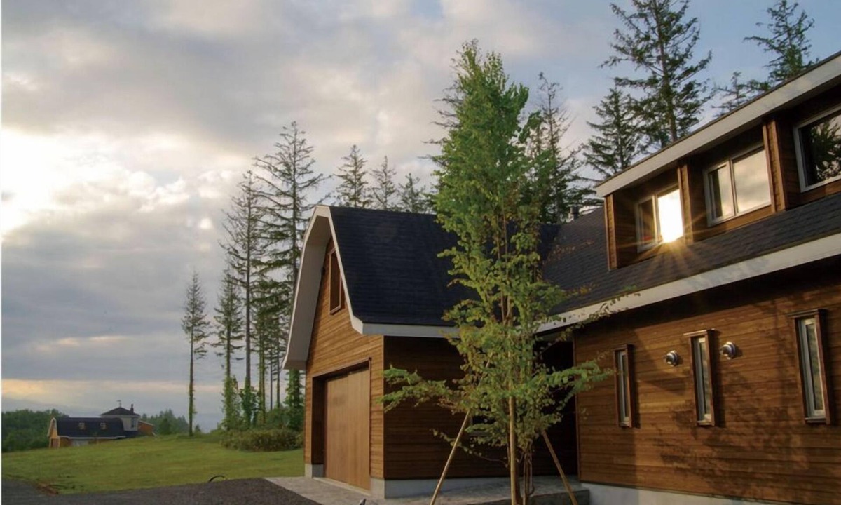 Biei House | Private villa standing on a beautiful hill in Biei ☆ Vast site of 46,000 square meters ☆ Japanese-Western style room