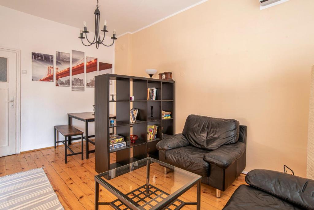 Lozenets Apartment | Quiet 2-bedroom apartment with own private garden