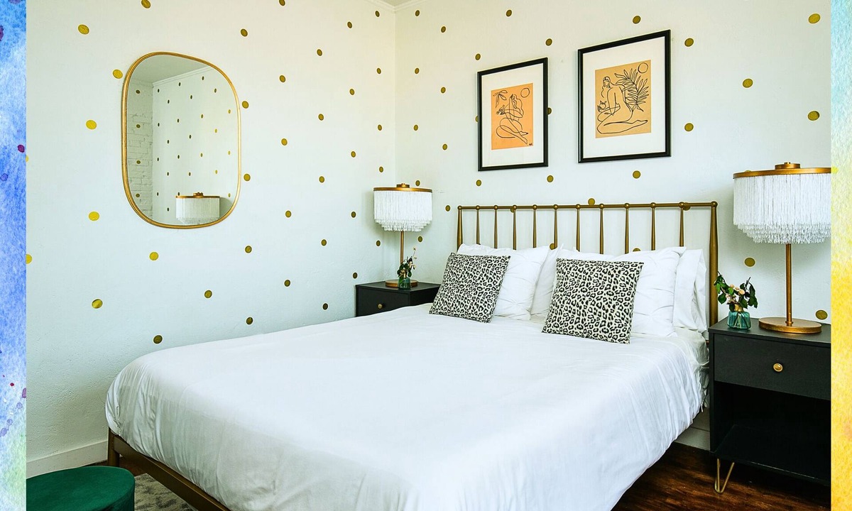 Westlake Apartment | Retro Chic Studio Near DTLA!