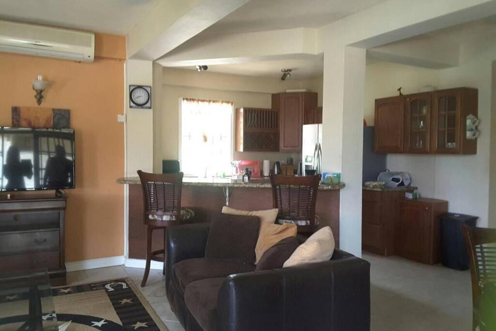 Rodney Bay Apartment | Rodney Heights 2 B/R ensuite Apartment