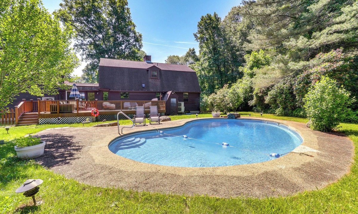 East Haddam House | Spacious East Haddam Retreat w/Private Pool!