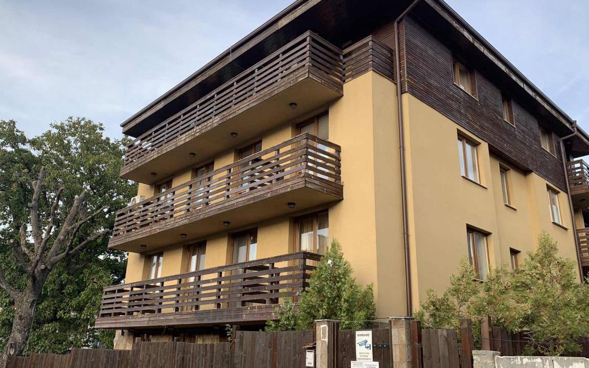 Shiligarnika Apartment | StayInn Banderitsa Apartment in Bansko with queen size bed and kitchen