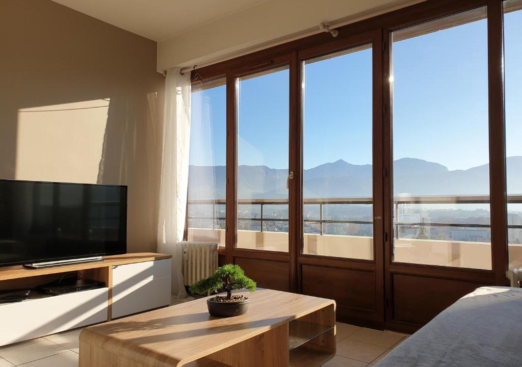Chambery Apartment | Studio avec une belle vue panoramique sur Chambéry !
