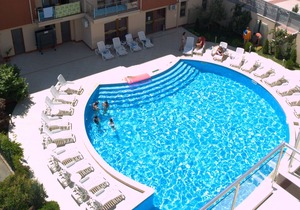 1-bedroom apartment with sea/pool view near the beach in Sozopol, hotel Onegin