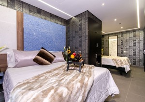 2 Luxury Rooms with Window