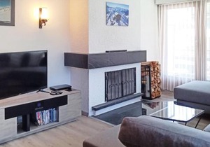 Apartment Platanes A1 by Interhome