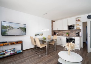 Beautiful vacation apartment "Carpe Diem" for 3 people with 2 balconies & Baltic Sea view