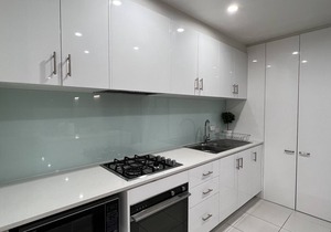 Carlton Stunning View Apartment with Free Parking