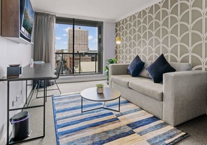 Classic City Abode Su