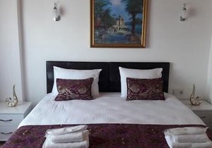 Golden Life Apart Hotel