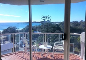 Mooloolaba Beachfront Apartment in Sandcastles