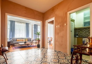 Retro Charming Flat 1 min to Central in Kadikoy