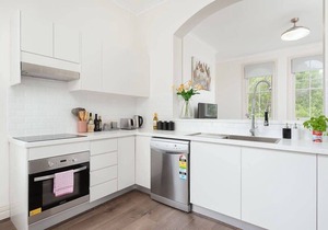 STUNNING SYDNEY HOME 5