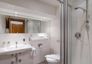 Triple room with shower, toilet - Hotel Edelweiss