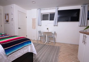 * Venice Beach Rental – 1.5 Blocks to Beach!
