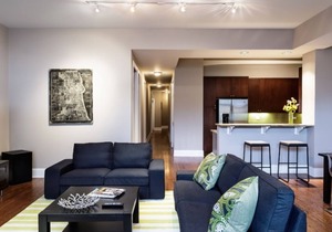 Wrigleyville Inn, Beautiful Modern 1 Bedroom, Steps from Wrigley Field
