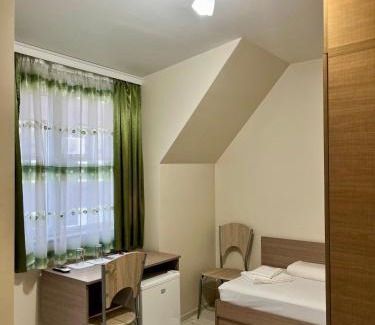 Blagoevgrad Hostel | Хостел Атлас - Hostel Atlas