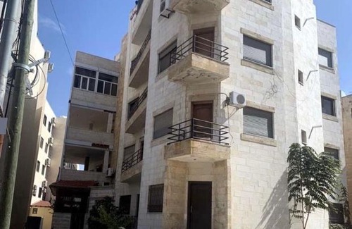 Amman Apartment | عمان شارع المدينه المنوره خلف فندق موفنبيك