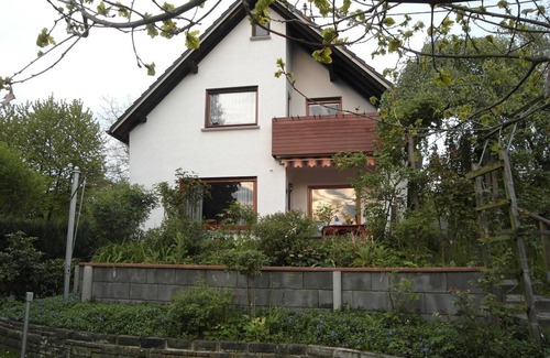 Rheinbreitbach House | 105 m² House ∙ 2 bedrooms ∙ 3 guests