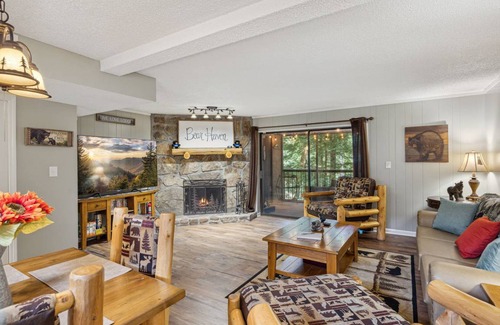 Chalet Village Condo | 112 m² Condo ∙ 2 bedrooms ∙ 8 guests