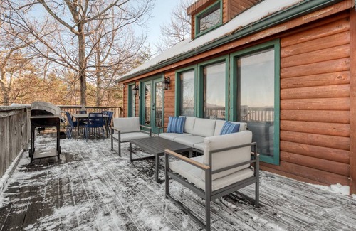 Chalet Village House | 192 m² House ∙ 4 bedrooms ∙ 10 guests