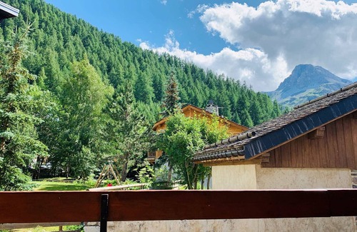 Val-d'Isere Apartment | 2-room apartment in Val d'Isère, near center and slopes, 4 people, ski locker